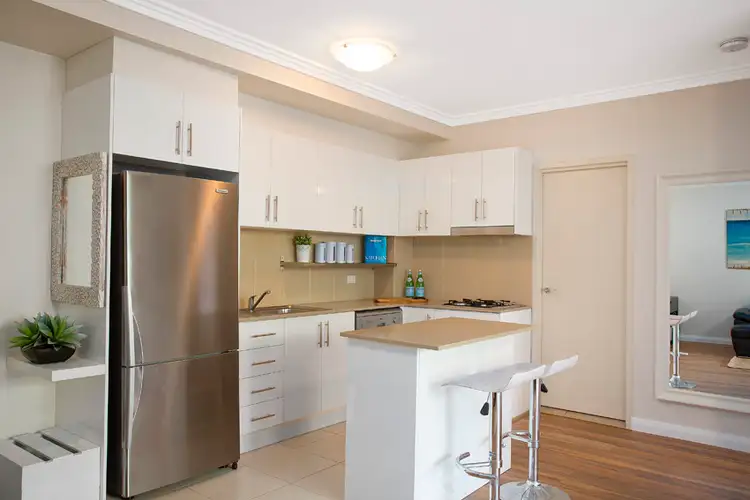 Third view of Homely unit listing, 4/2-6 The Crescent, Dee Why NSW 2099