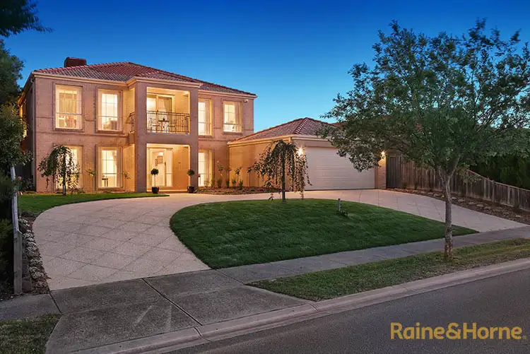 8 View Park Circuit, Narre Warren South VIC 3805