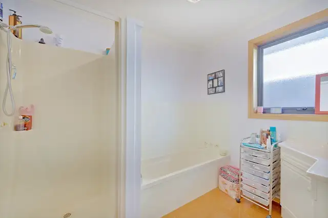Sixth view of Homely house listing, 2/6 Stevens Place, Park Grove TAS 7320