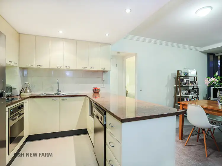 Third view of Homely apartment listing, 15/321 Main Street, Kangaroo Point QLD 4169