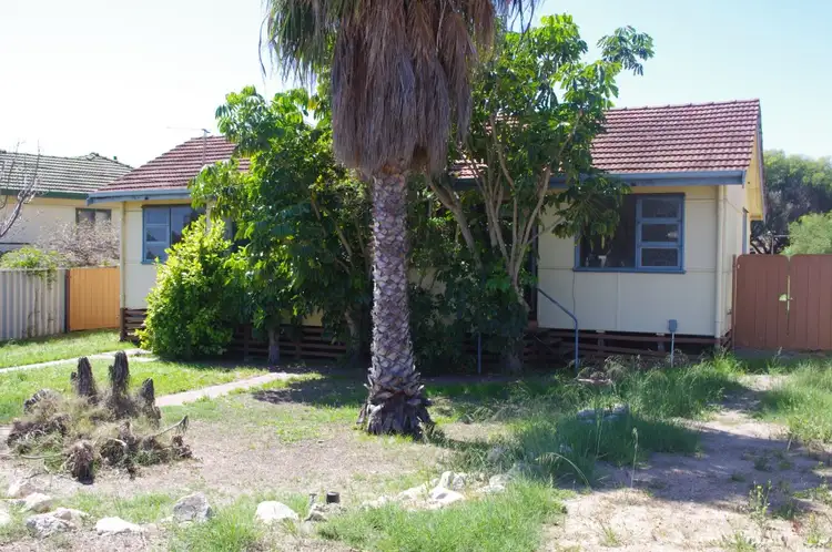 61 Eastern Road, Geraldton WA 6530
