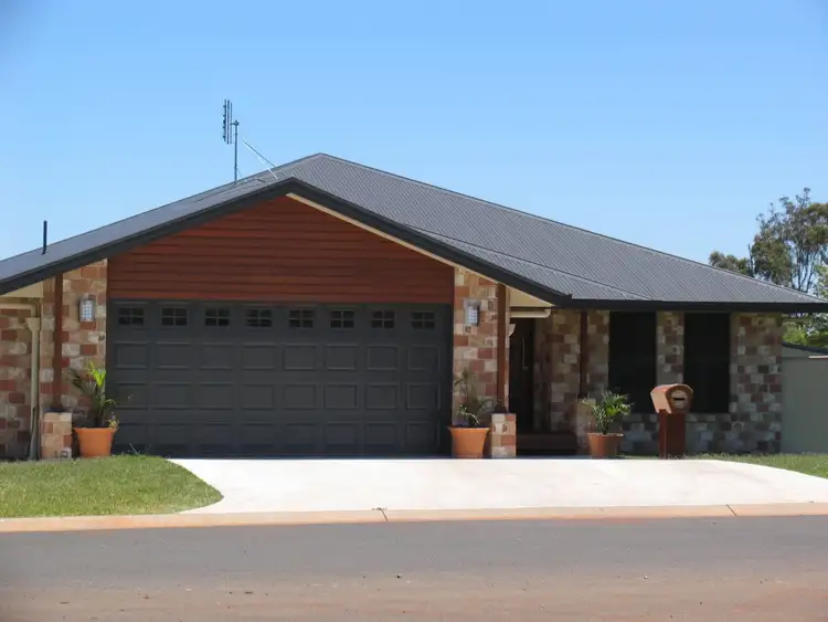 43 Bridgeman Pde, Kingaroy QLD 4610