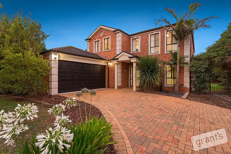 5 Kippenross Drive, Narre Warren South VIC 3805