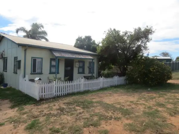 4 William Street, Geraldton WA 6530