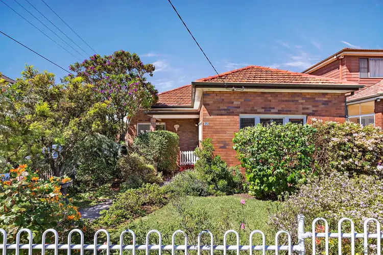 25 Yeo Avenue, Ashfield NSW 2131