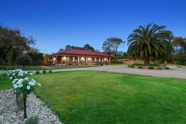 33 Leisureland Drive, Langwarrin VIC 3910