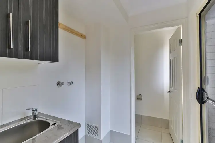 Fifth view of Homely unit listing, 2/7 Brendanbri Street, Kearneys Spring QLD 4350