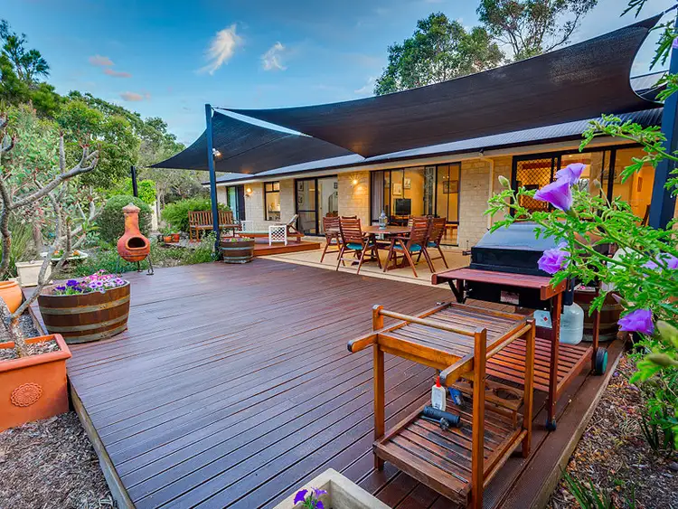 32 Kangaroo Parade, Yallingup WA 6282