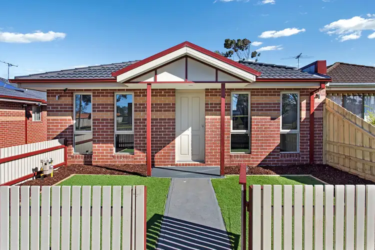 2/57 Palmerston Street, Melton VIC 3337