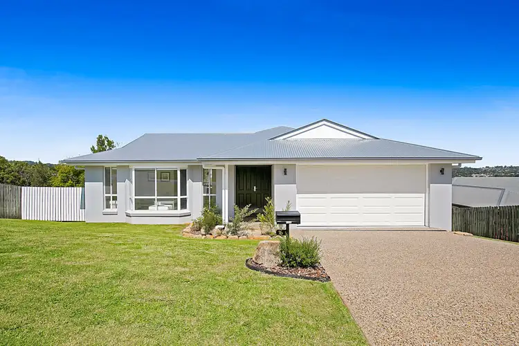 16 Dodson crescent, Mount Kynoch QLD 4350