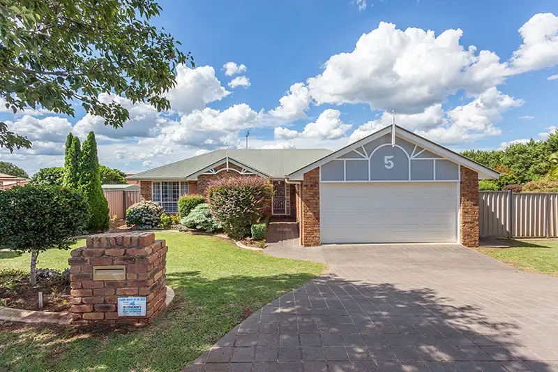 Main view of Homely house listing, 5 Lobwein Court, Middle Ridge QLD 4350