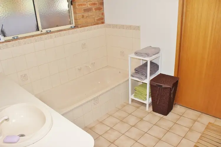 Fifth view of Homely house listing, 7 Stevenson Court, Yarrawonga VIC 3730