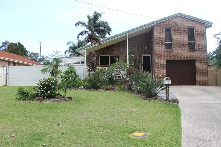 10 Cammaray Drive, St Georges Basin NSW 2540