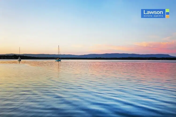 211 Grand Parade, Bonnells Bay NSW 2264