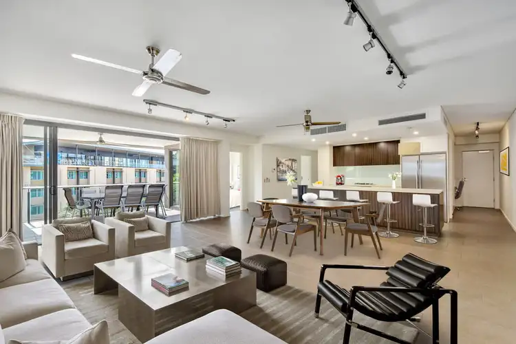 112/19 Kitchener Drive, Darwin City NT 800
