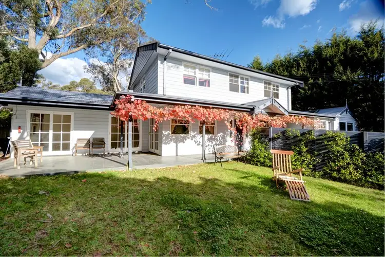1 Hillier Avenue, Blackheath NSW 2785