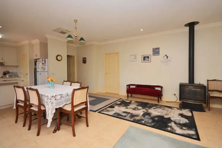 Fourth view of Homely house listing, 10 Finlayson Court, Horsham VIC 3400