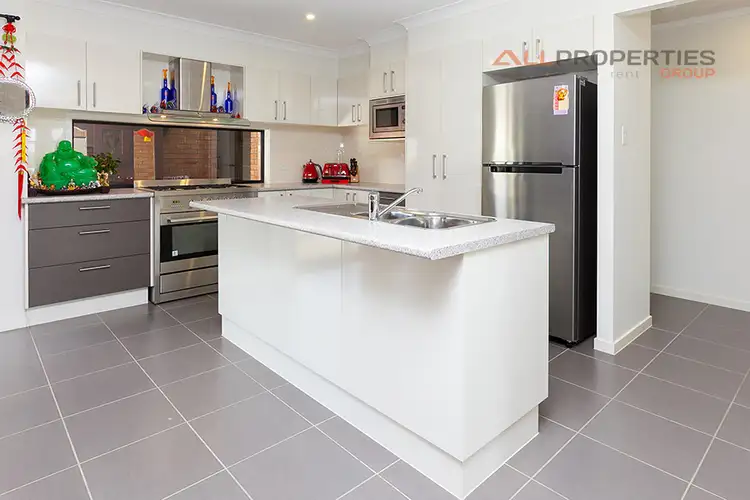 Fourth view of Homely house listing, 7 Coops Place, Heritage Park QLD 4118
