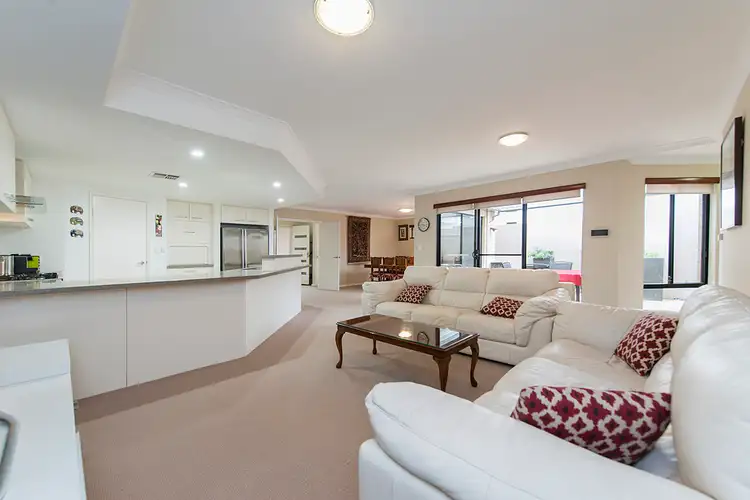 102 Sunbury Road, Victoria Park WA 6100