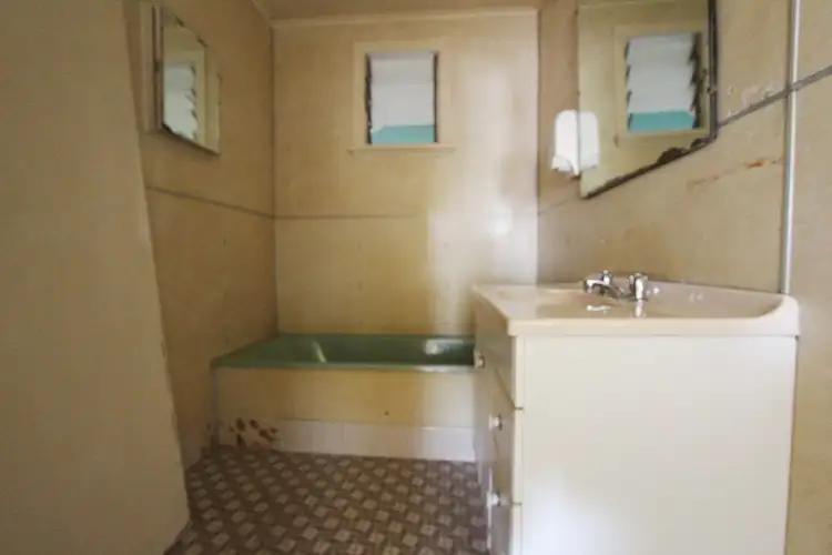 Sixth view of Homely house listing, 4 Latchford Street, Pimlico QLD 4812