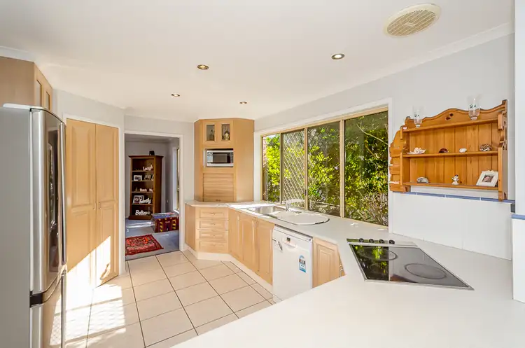 Sixth view of Homely house listing, 3 Carpentaria Close, Clinton QLD 4680