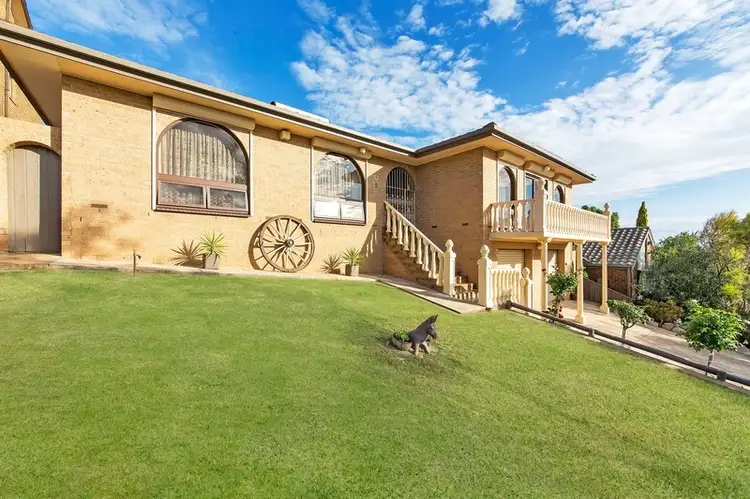 5 Hilltop Boulevard, Hillbank SA 5112