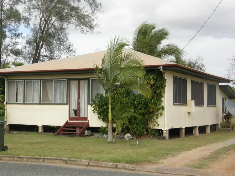 8 Joan Street, Proserpine QLD 4800