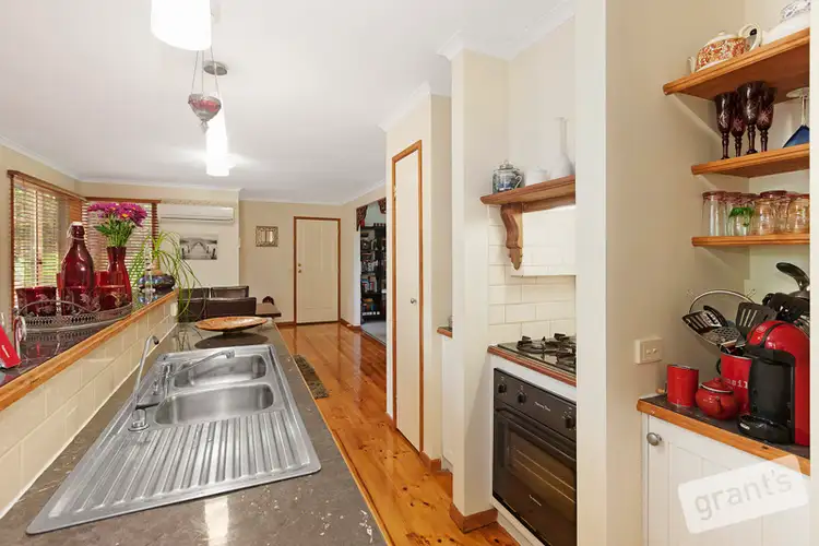 Sixth view of Homely house listing, 18 Nullica Court, Berwick VIC 3806