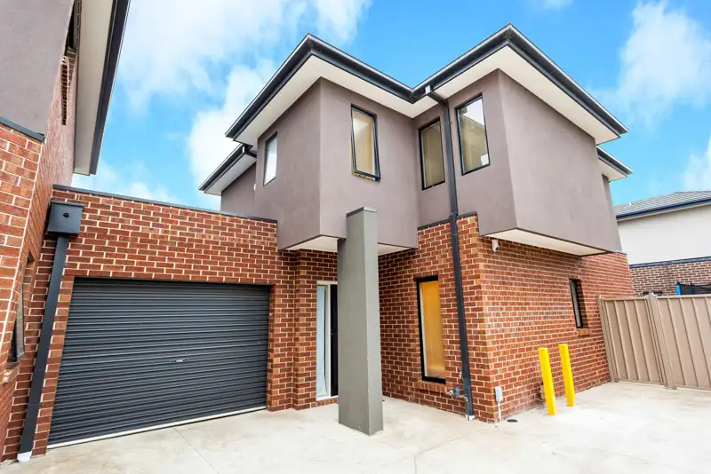 Main view of Homely townhouse listing, 3/98 Ashley Street, Maidstone VIC 3012