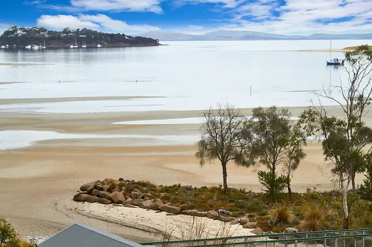 1 Richards Ave, Dodges Ferry TAS 7173
