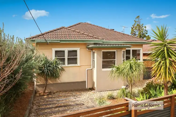 198 Memorial Avenue, Ettalong Beach NSW 2257