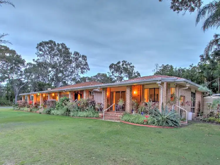 41 Shore Road East, Urangan QLD 4655