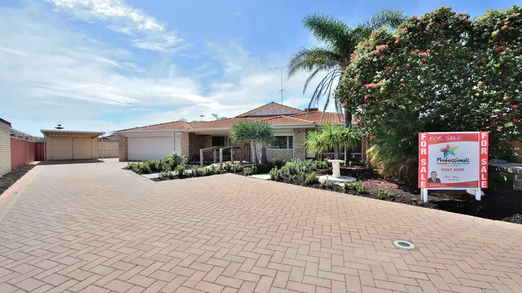 Second view of Homely house listing, 15 Silvertop Circle, Warnbro WA 6169