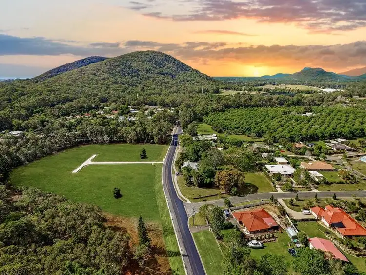 44 Shaws Road, Beerwah QLD 4519