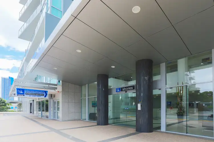 1403-1 Como Crescent