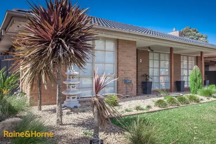Second view of Homely house listing, 3 Scullin court, Sunbury VIC 3429