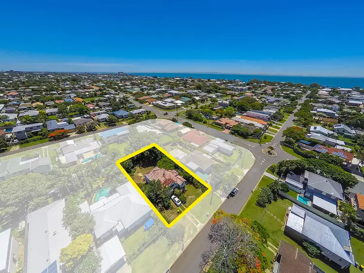 56 Arthur Street, Woody Point QLD 4019
