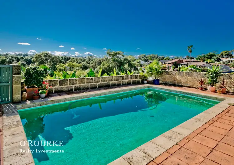 3 Rinaldi Crescent, Karrinyup WA 6018