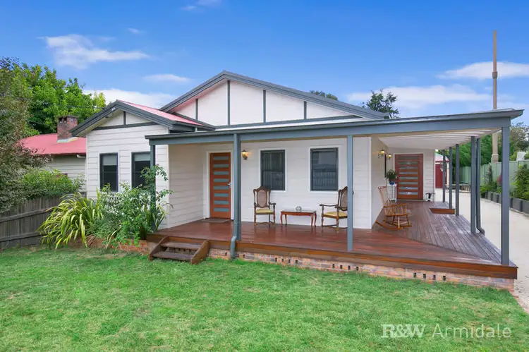 1 St Cuthbert's Avenue, Armidale NSW 2350