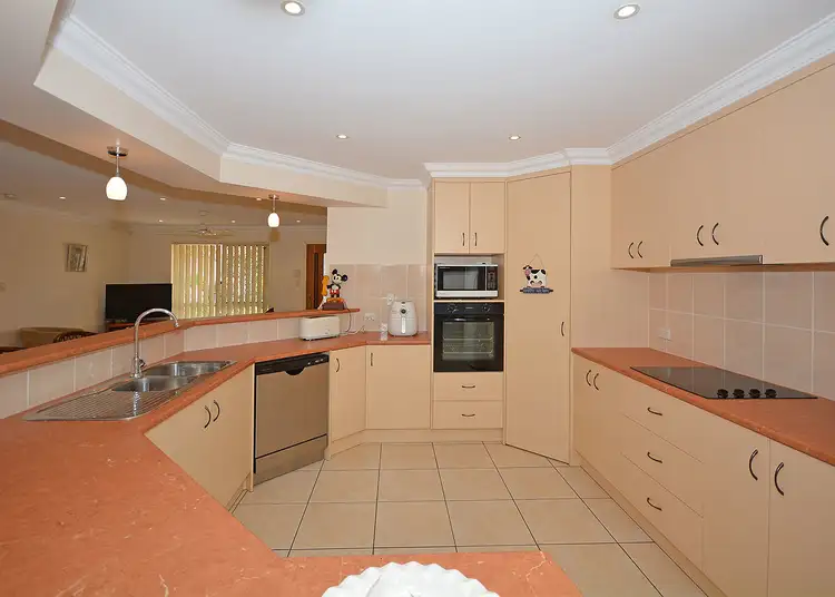 Second view of Homely house listing, 7 Shannen Court, Urraween QLD 4655