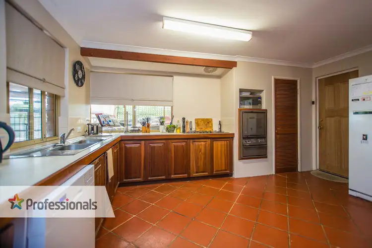 Fifth view of Homely house listing, 15 Redheart Drive, Thornlie WA 6108