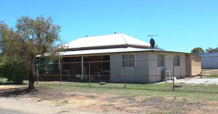 2 Lukin St, Beverley WA 6304