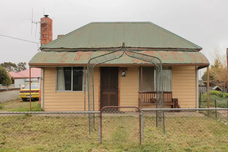 16 Angus Street, Clunes VIC 3370