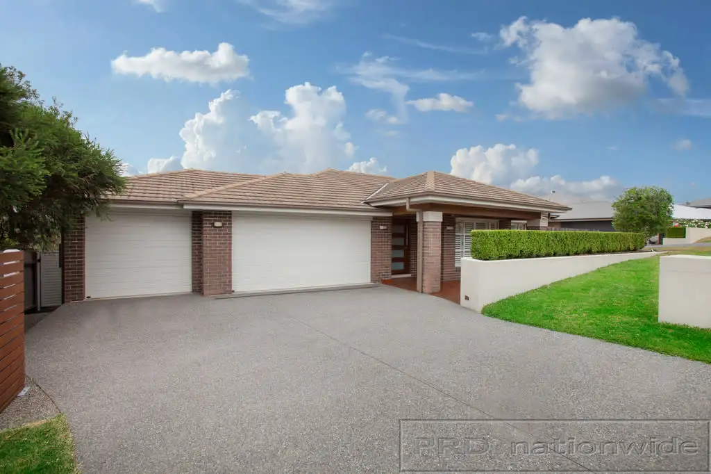 Main view of Homely house listing, 121 Bolwarra Park Drive, Bolwarra Heights NSW 2320