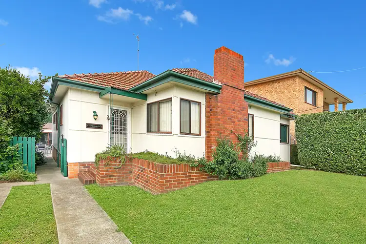 12 John Street, Bexley NSW 2207
