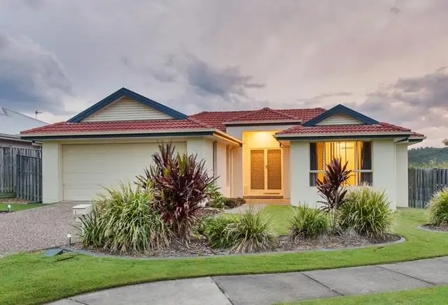 1 Peckham Court, Pacific Pines QLD 4211