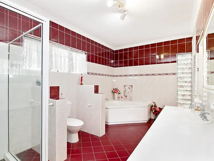 Fifth view of Homely house listing, 194 Mount Low Parkway, Mount Low QLD 4818