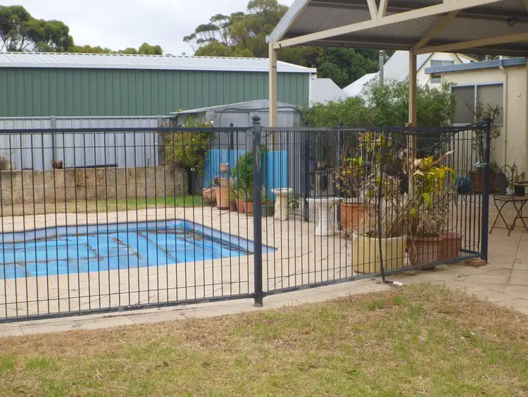 Sixth view of Homely house listing, 6 Elliott, Lake Grace WA 6353