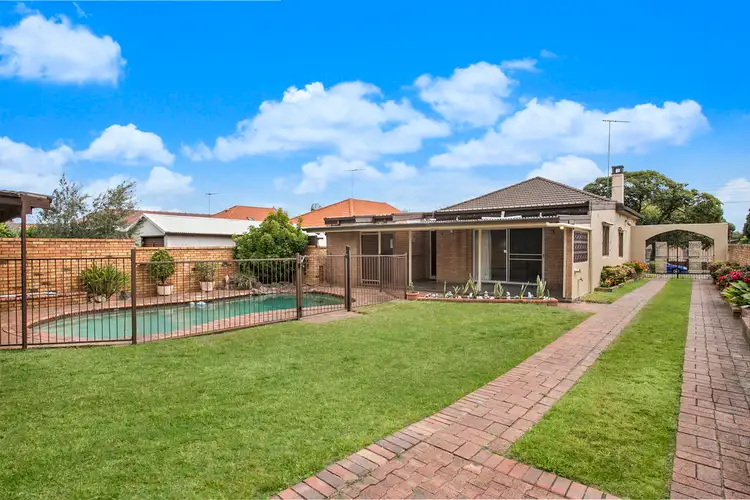 69 Rothschild Avenue, Rosebery NSW 2018