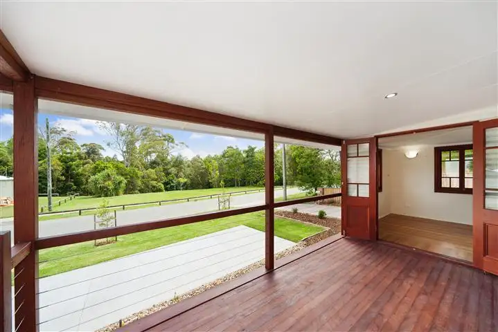 2/18 Emerald Street, Cooroy QLD 4563